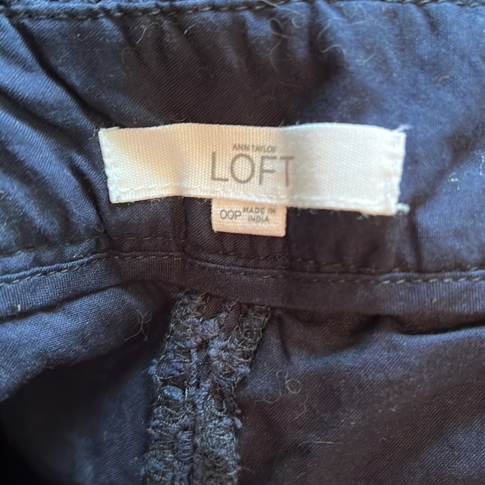LOFT navy blue riviera short - Picture 3 of 7